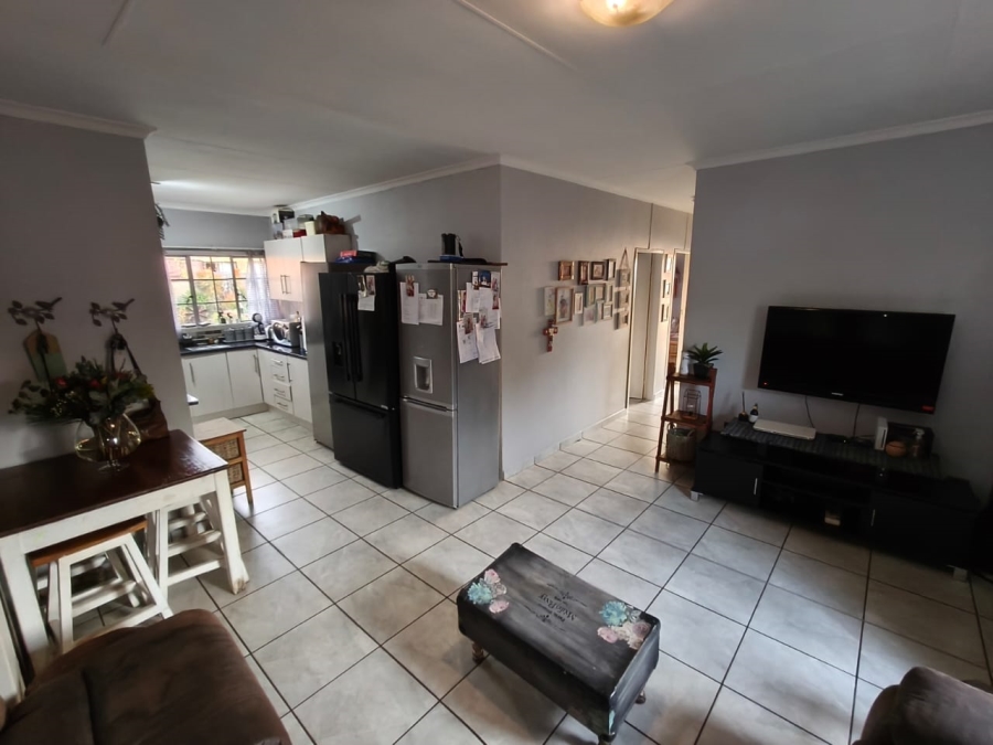 3 Bedroom Property for Sale in Hexrivier Lifestyle Estate North West